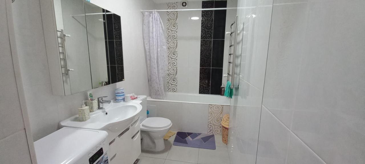 879 Apartment In Bishkek Exterior photo